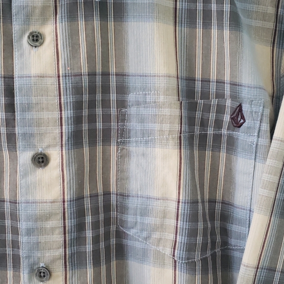 Volcom Plaid Button Down Shirt - Picture 2 of 4